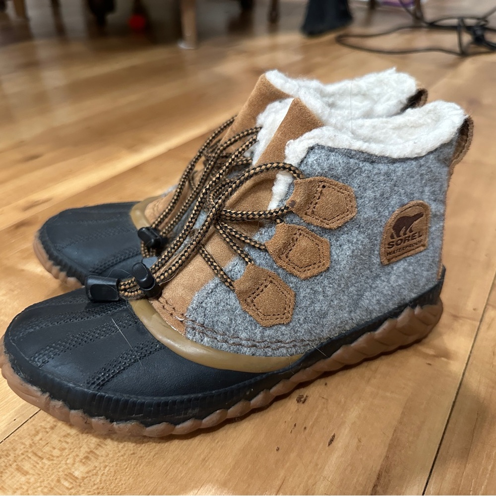 Sorel Kids' Out and About winter boots